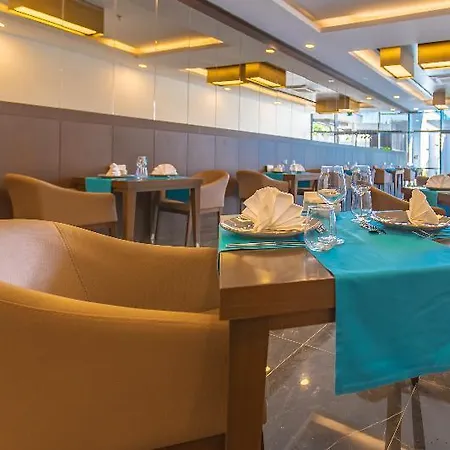 Alexia & Otel Side
