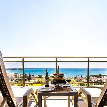 Otel Alexia & 5*